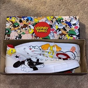 Bugs Bunny Converse
